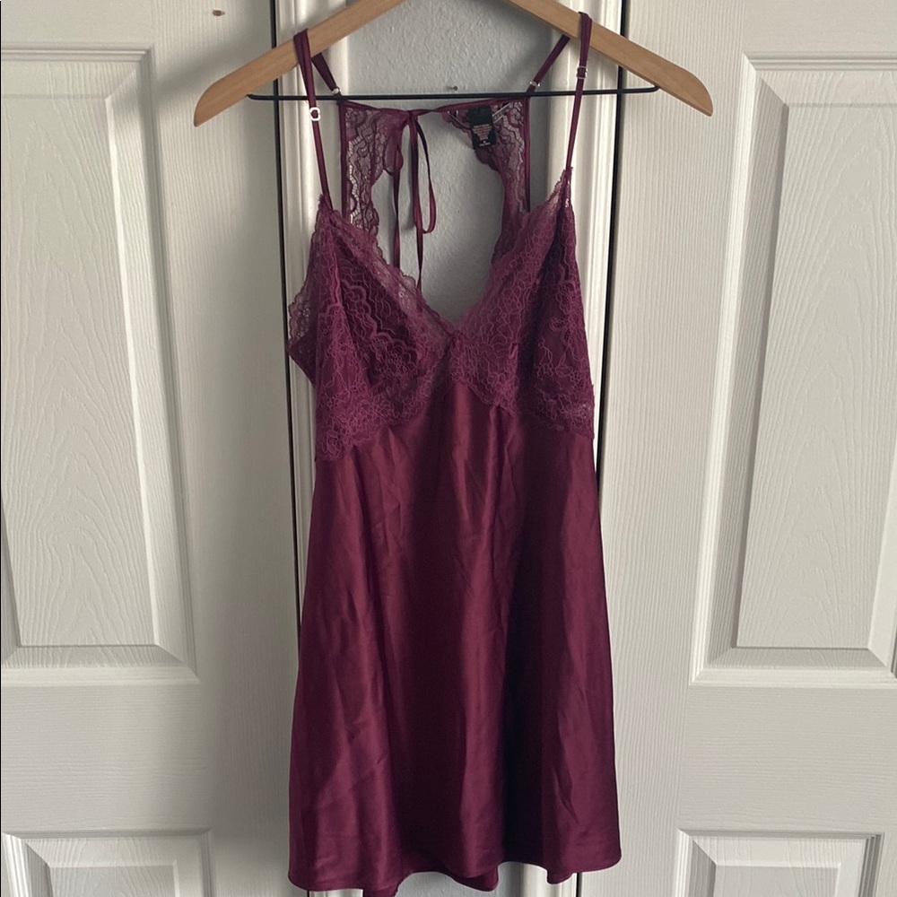💜VS Elegant Lace Trim Plum Chemise